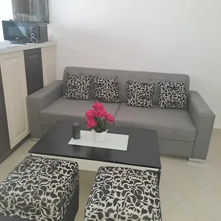 Apartment Luky Albania
